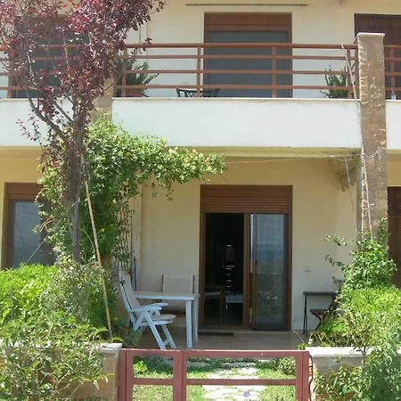 Country house House In Front Of The Sea *